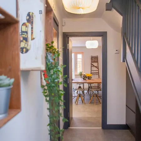 Semesterbostad Higgihaus #3a 4 Bed Monday - Friday Whole House